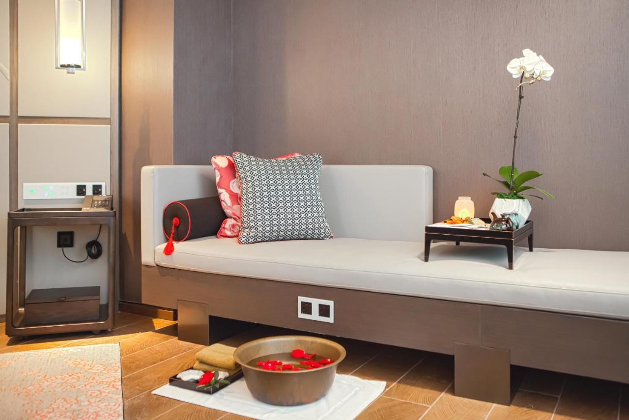 Jumeirah Living Guangzhou - Complimentary Shuttle Bus To Canton Fair Complex Exterior photo