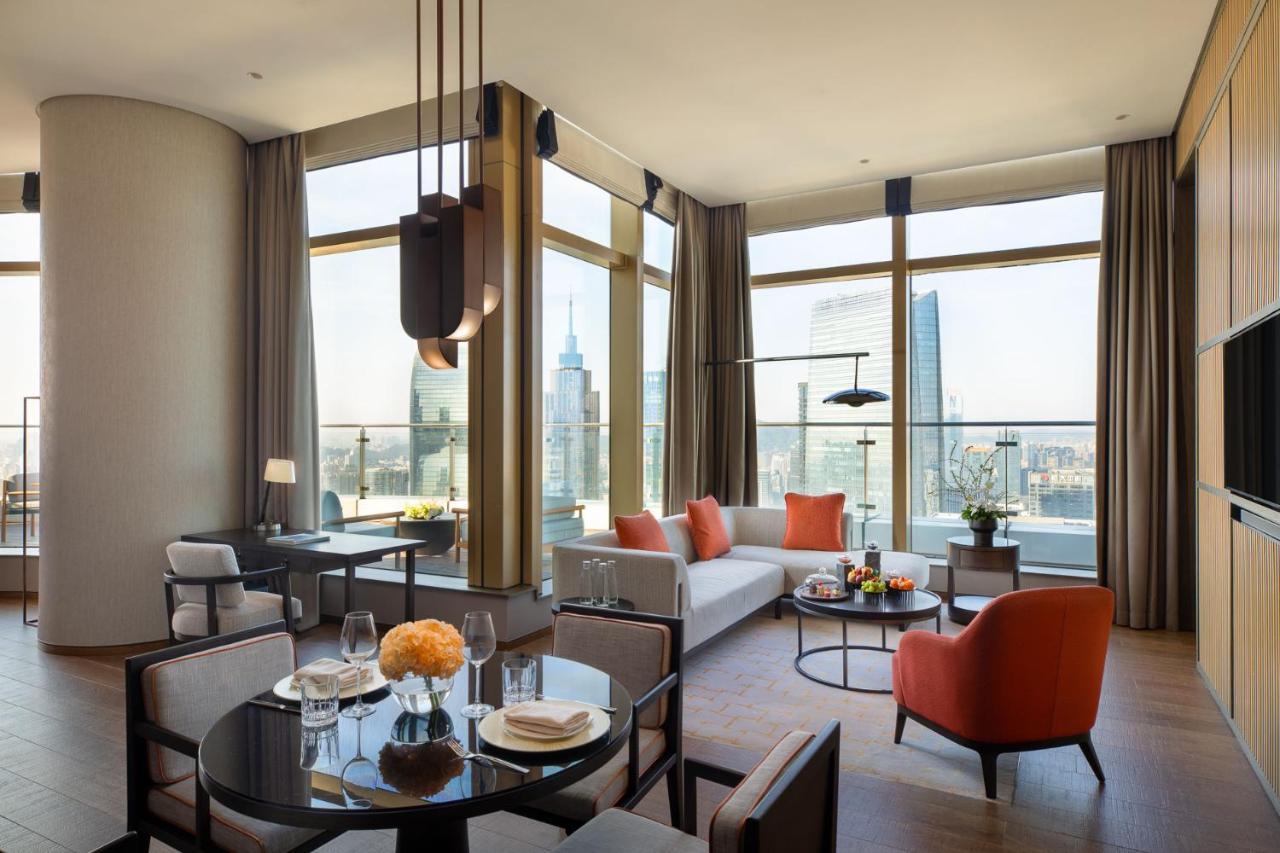 Jumeirah Living Guangzhou - Complimentary Shuttle Bus To Canton Fair Complex Exterior photo
