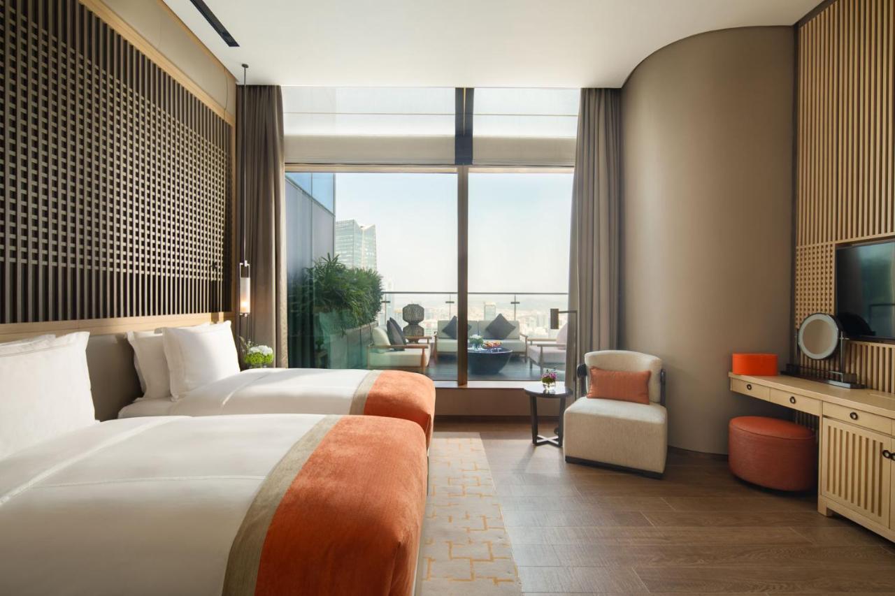 Jumeirah Living Guangzhou - Complimentary Shuttle Bus To Canton Fair Complex Exterior photo